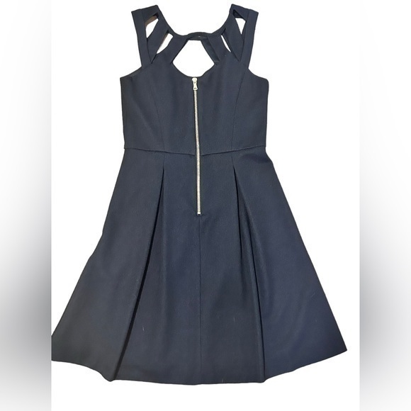 Betsey Johnson Cutout Box Pleat Black Dress Size 4‎ - Picture 4 of 7